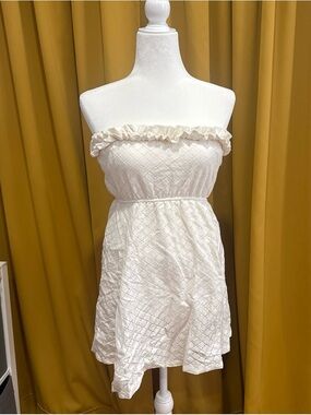 Judith March Cream Textured Strapless Mini with Mint Label